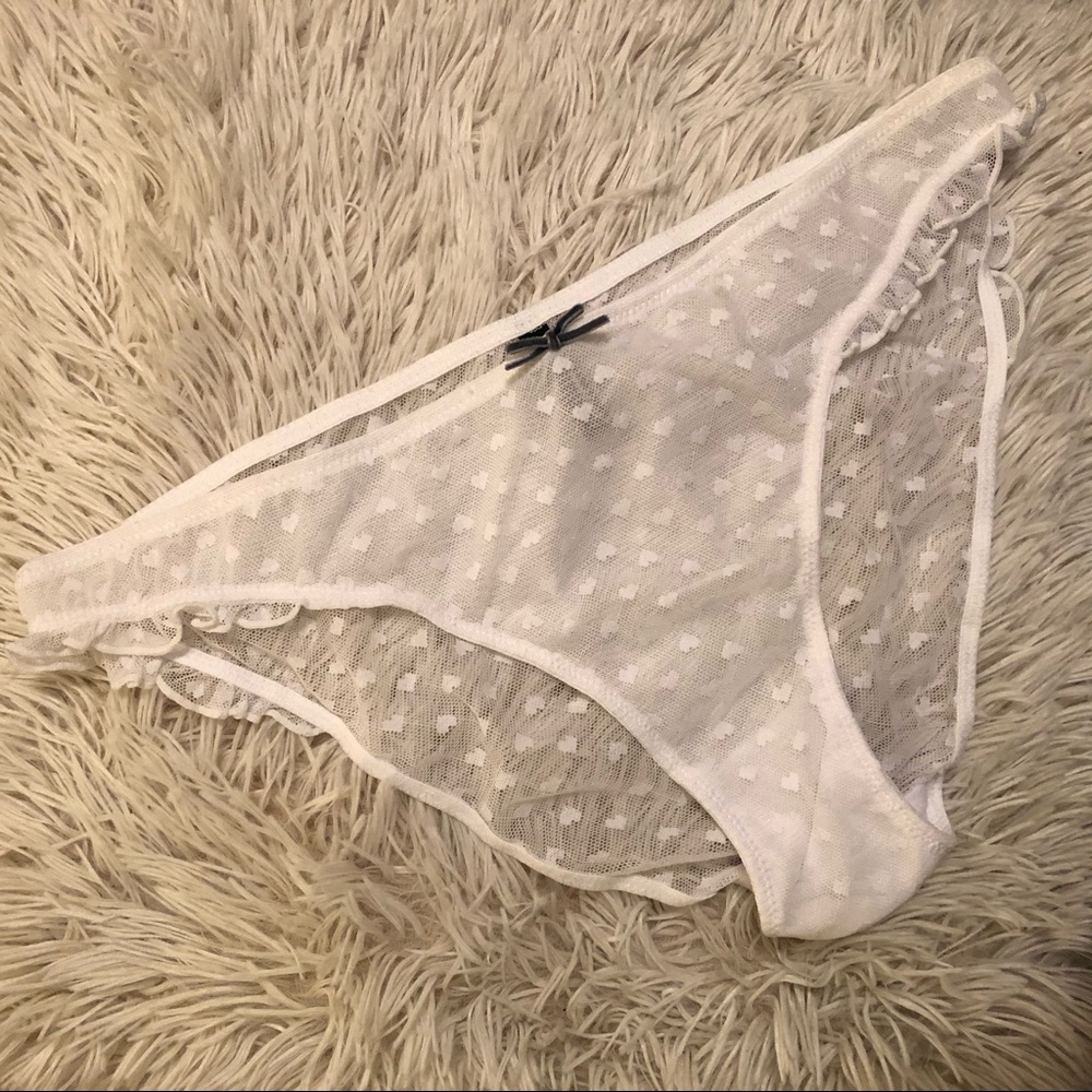 NWT Undiz back lace (hearts) panties